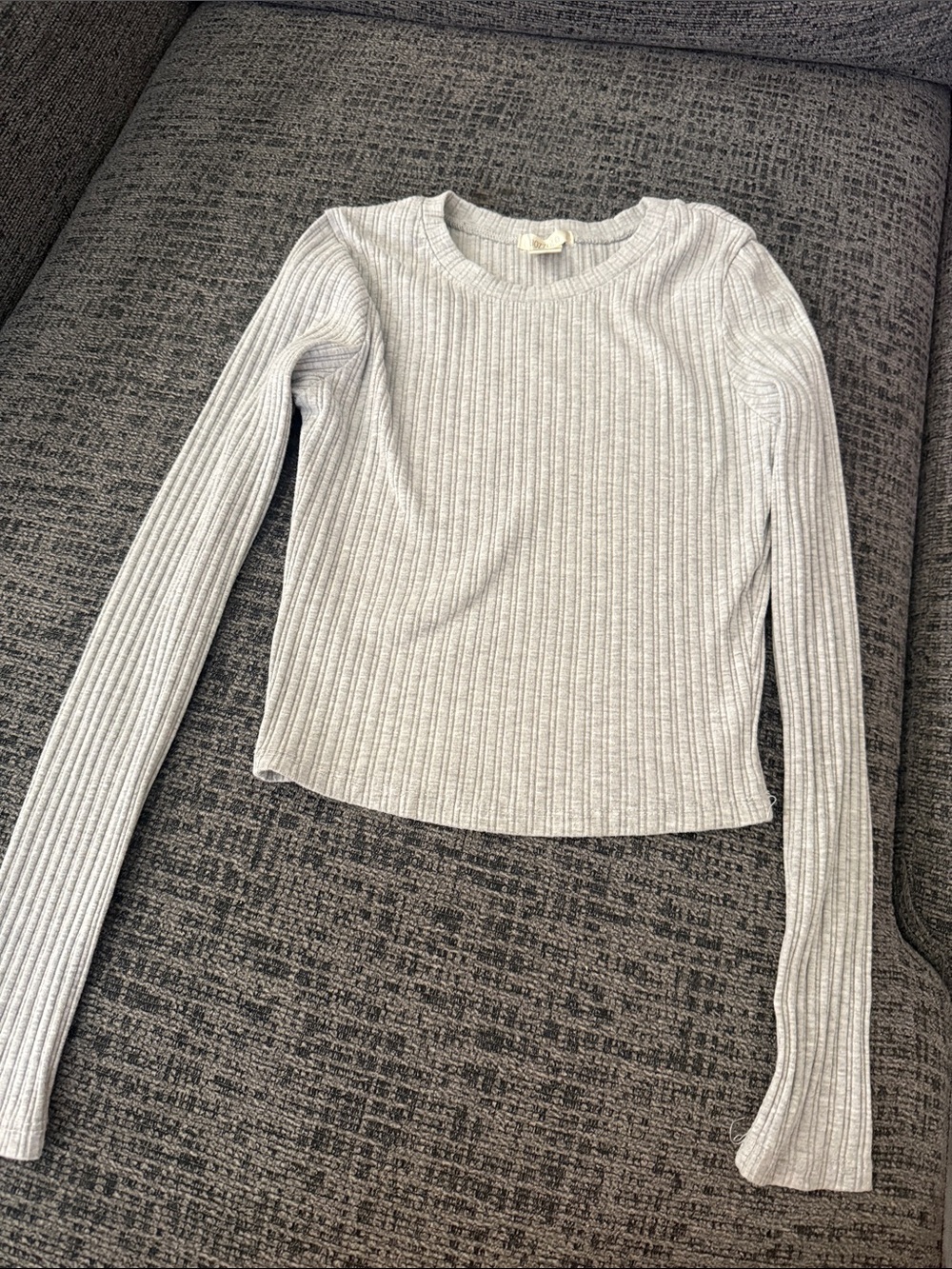 Bozzolo Light Heather Gray Ribbed Long-Sleeve Crew